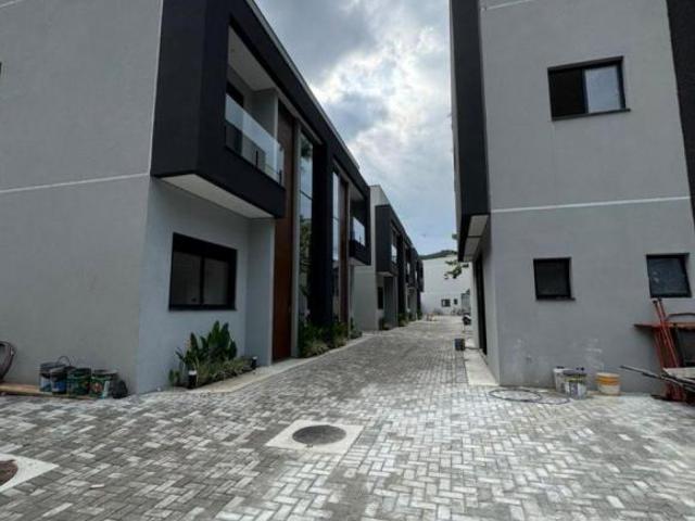 Casa em Condomínio Novo à Venda Boicucanga São Sebastião/SP