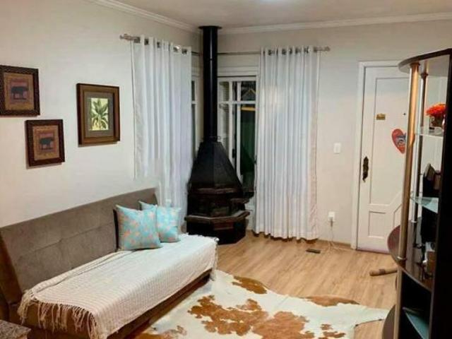 CASA À VENDA PERTO DA AV. BORGES DE MEDEIROS