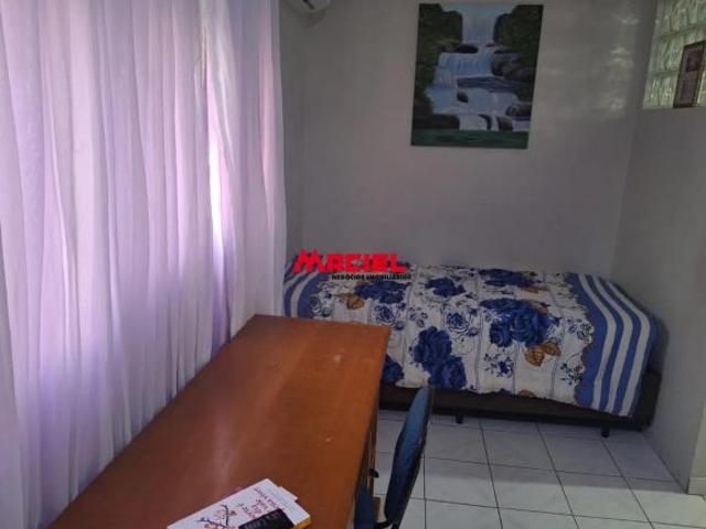 CASA EM CONDOMINIO NO BAIRRO MORUMBI, BEM PROXIMO DO SHOPPING SHIBATA, CONDOMINIO TOTALMENTE PLANO