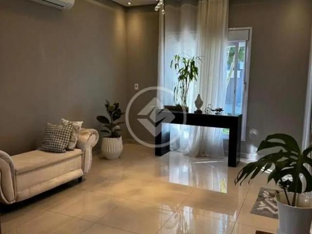 Casa em Condomínio no Eloy Chaves | 260m² | 5 Quartos | 3 Suítes | 5 Banheiros | 2 Vagas de Garagem