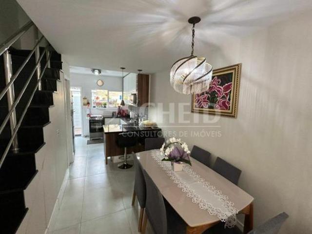 CASA EM CONDOMÍNIO NO MIOLO DO CAMPO GRANDE/SP PRÓXIMO A JD MARAJOARA 2 DORMS 2 SUÍTES 2 VAGAS