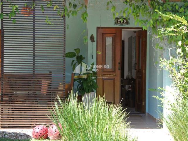 Casa em condomínio na Baleia, disponível para locação!