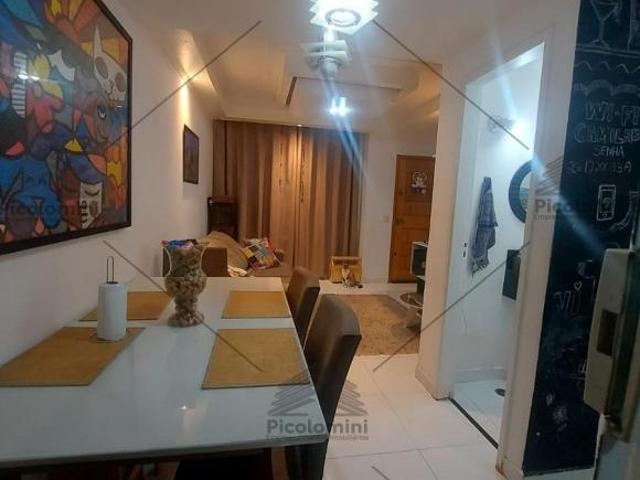 Casa em Condomínio na Vila Alpina 2 suítes, 2 salas, 3 banheiros e vaga de garagem!