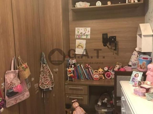 Casa em Condomínio na Vila Haro, Sorocaba SP: 3 Quartos, 1 Suíte, 2 Salas, 2 Banheiros, 2 Vagas de G