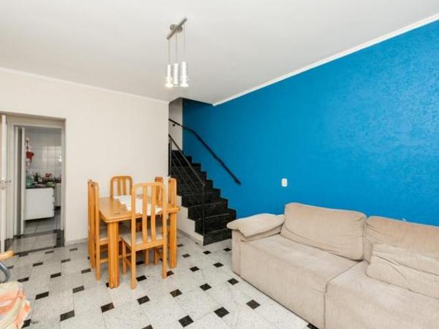 Casa em condomínio para venda com 3 quartos, sendo 1 suíte, 131m²