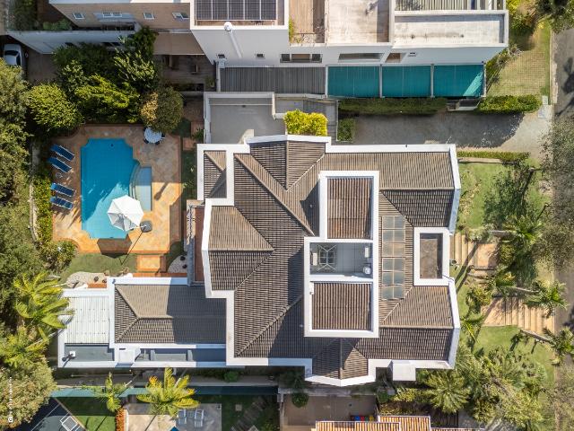 Casa em condomínio para venda e locação em Fazenda São Quirino com 4 quartos, sendo 4 suítes, 735m²