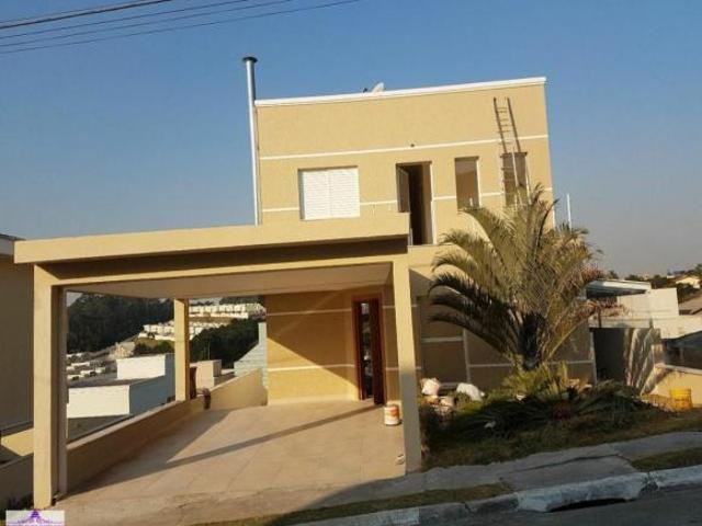 Casa em Condomínio para Venda em Cotia / SP no bairro EXELENTE CASA COM PISCINA Jardim Barbacena