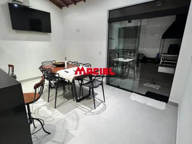 Casa em condomínio Paradise em Eugênio de Melo 2 suítes