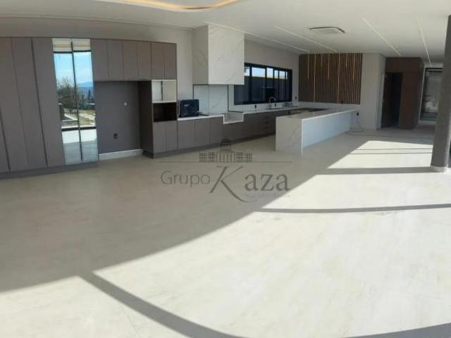 Casa em Condomínio Piedade 6 Suítes 1.200m²