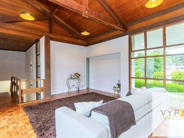 Casa em condomínio Quatro Barras