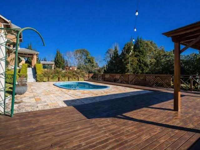 CASA EM CONDÔMINO FECHADO A VENDA. PORTARIA segurança 24 HORAS