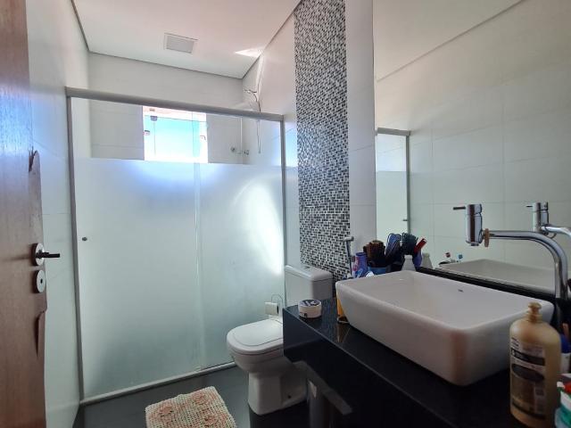 Casa em Conjunto Cristina São Benedito, Santa Luzia/MG de 240m² 3 quartos à venda por R$ 599.900,00