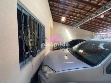 Casa em Conjunto Residencial Trinta e Um de Março, São José dos Campos/SP de 213m² 4 quartos à venda
