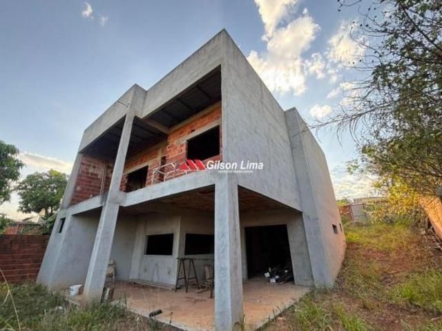 CASA EM CONSTRUÇÃO RIACHO FUNDO 1 SUCUPIRA Lote 600 m2 Projeção com 4 Quartos Vista livre
