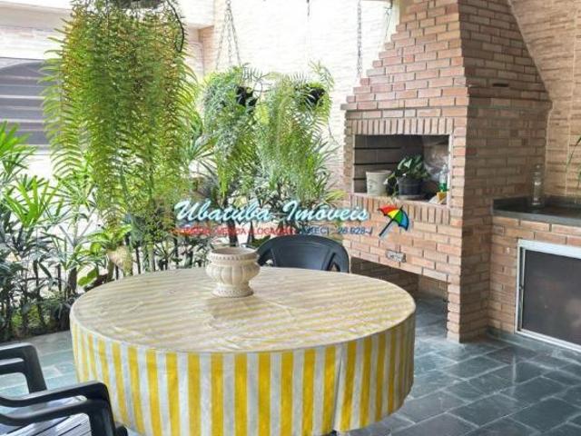 Casa em excelente localização em corredor comercial