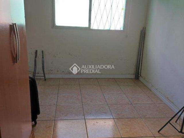 CASA EM EXCELENTE LOCALIZAÇÃO