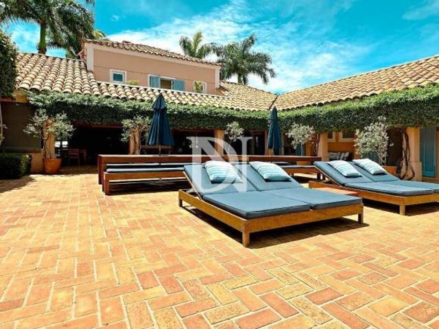 Casa em estilo toscano à venda no Condomínio Terras de São José – 6 quartos 6 suítes, 882 m² de co