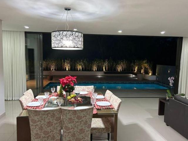 Casa em Granja Viana, Carapicuíba/SP de 335m² 4 quartos à venda por R$ 3.500.000,00