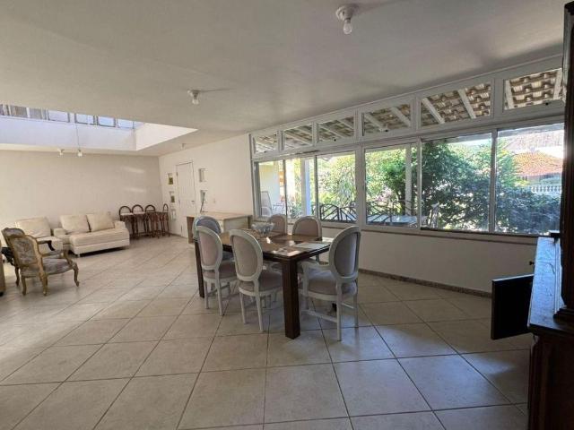 Casa Em Itacoatiara, Niterói/rj de 331 m² 3 Quartos Para Locação R$9.000,00/mes