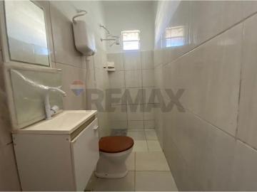 Casa em Itaipuaçu: 2 Quartos, Aceita Pets!