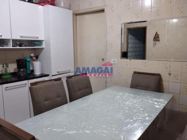 Casa em Jacareí, no bairro Cidade Nova Jacareí, à venda