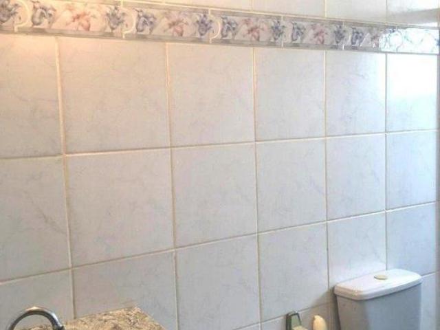 Casa em Jacareí, no bairro Jardim do Portal, à venda