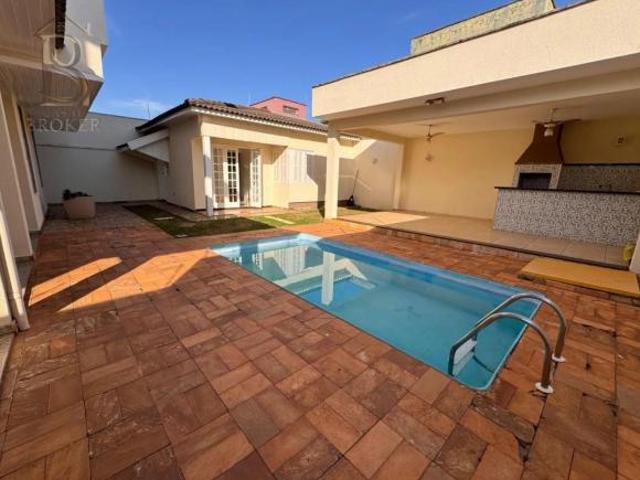 Casa em Jardim Tropical, Marília/SP de 400m² 3 quartos à venda por R$ 1.200.000,00
