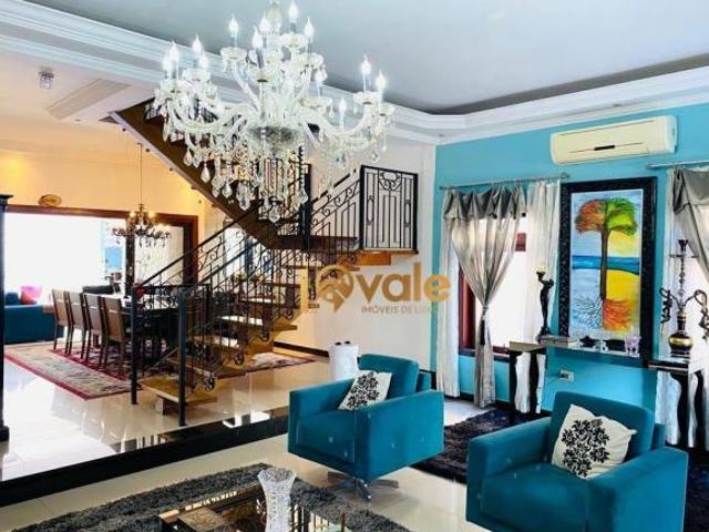 Casa em Jardim Altos de Santana II, Jacareí/SP de 405m² 4 quartos à venda por R$ 2.300.000,00