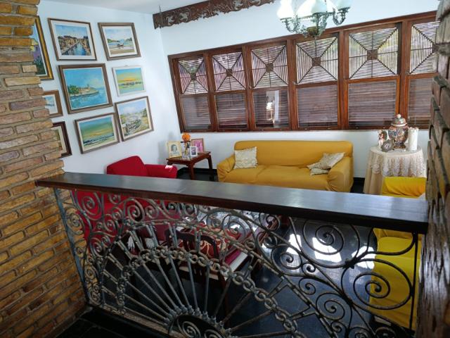 CASA EM JARDIM ARMAÇÃO