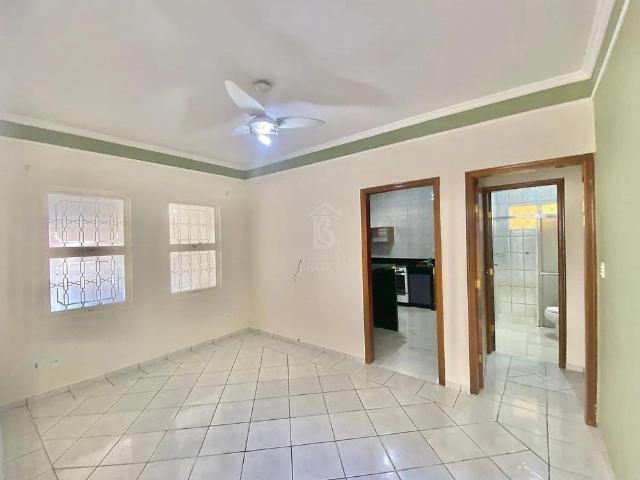 Casa Em Jardim Bandeirantes, Marília/sp de 20 m² 2 Quartos Para Locação R$2.800,00/mes