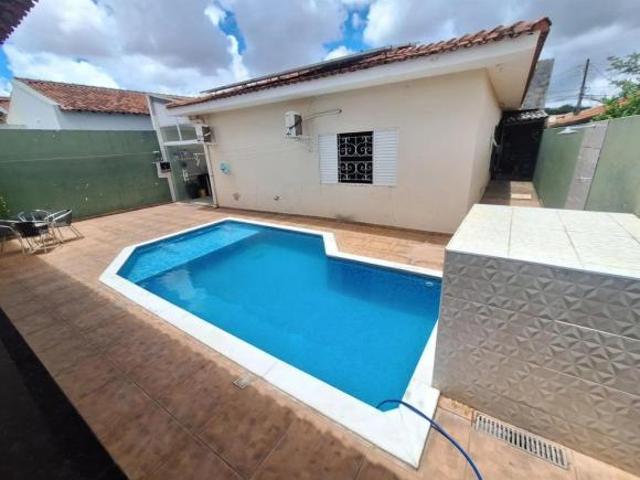 Casa em Jardim Cavallari, Marília/SP de 280m² 3 quartos à venda por R$ 630.000,00