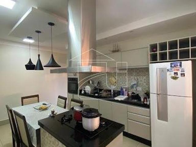 Casa em Jardim Continental Marília