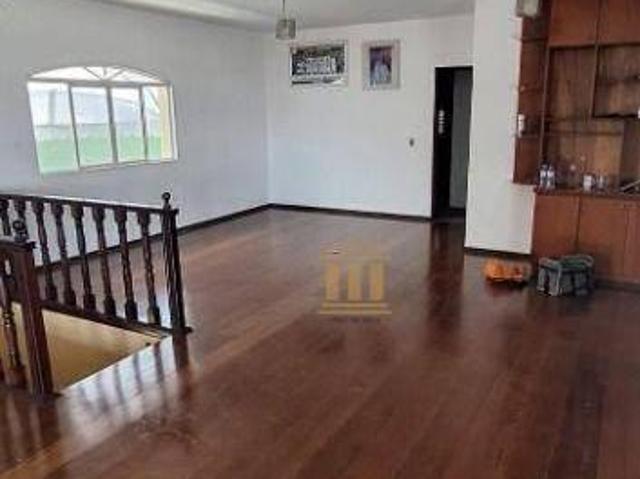 Casa em Jardim Colonial, São José dos Campos/SP de 400m² 5 quartos à venda por R$ 849.000,00
