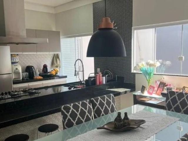 Casa em Jardim Cristo Rei, Marília/SP de 180m² 3 quartos à venda por R$ 580.000,00