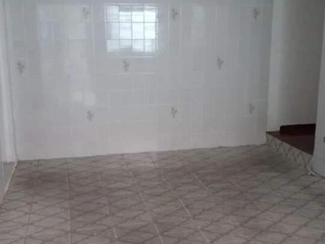Casa em Jardim das Oliveiras, São Paulo/SP de 150m² 3 quartos à venda por R$ 400.000,00