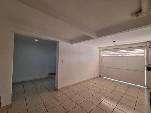 Casa em Jardim Esplanada, Marília/SP de 350m² 3 quartos à venda por R$ 600.000,00