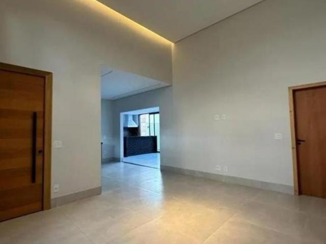 Casa em Jardim Florença, Marília/SP de 250m² 3 quartos à venda por R$ 900.000,00