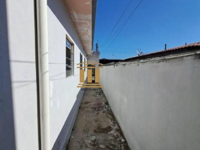 Casa em Jardim Ismênia, São José dos Campos/SP de 152m² 5 quartos à venda por R$ 636.000,00