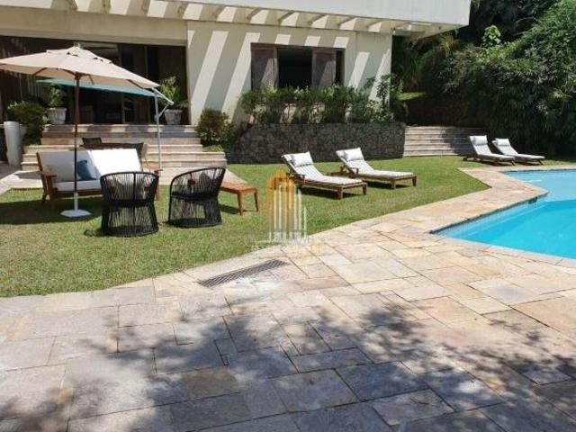 Casa em Jardim Leonor, São Paulo/SP de 1350m² 5 quartos à venda por R$ 10.500.000,00