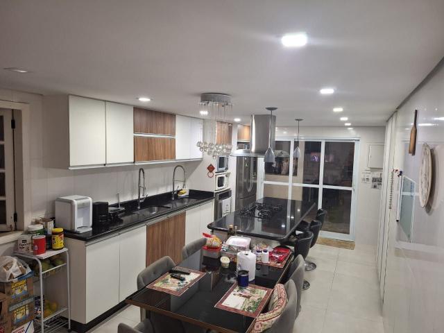 Casa em Jardim Rosa Maria, São Paulo/SP de 300m² 5 quartos à venda por R$ 1.389.000,00