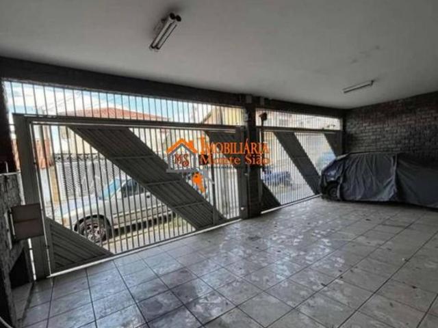 Casa em Jardim Santa Mena, Guarulhos/SP de 240m² 3 quartos à venda por R$ 848.000,00