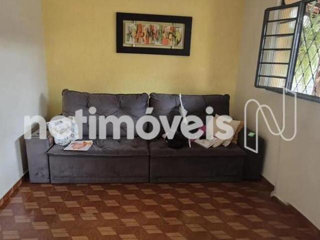Casa em lote de 360m2 xom barracao no fundo