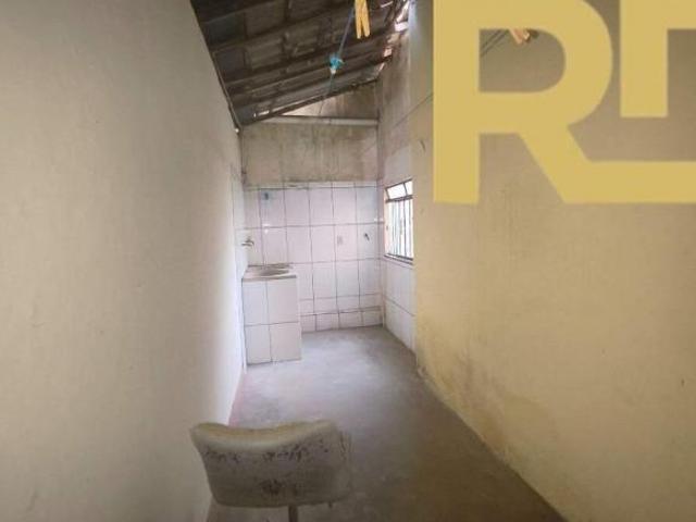 Casa em lote de 360m² com 4 moradias