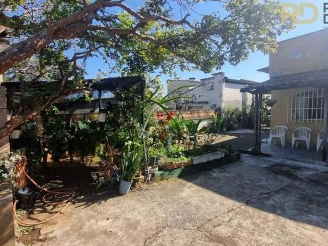 Casa em lote de 396m² a venda no Esplanada