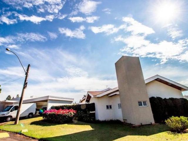 Casa em Loteamento Residencial Vale do Canaã, Marília/SP de 1510m² 4 quartos à venda por R$ 2.200.00