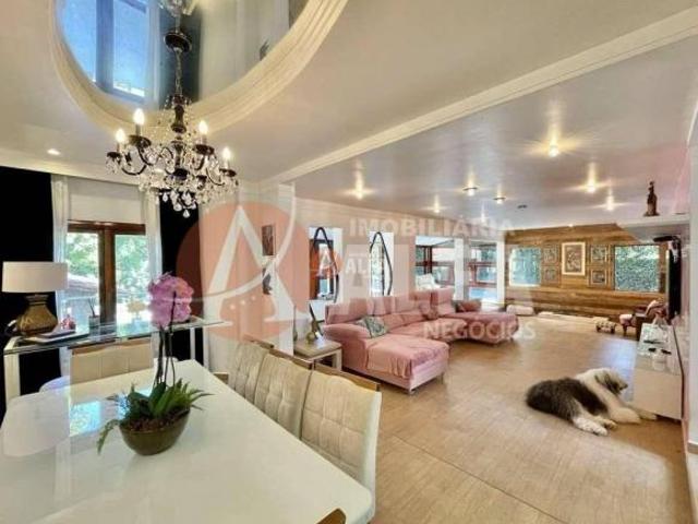 Casa em Paisagem Renoir, Cotia/SP de 343m² 4 quartos à venda por R$ 2.200.000,00