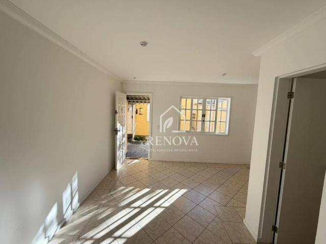 Casa Em Panorama, Teresópolis/rj de 131 m² 4 Quartos À Venda por R$460.000ou Para Locação R$2.8