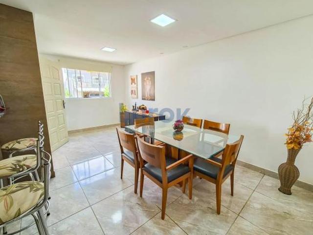 Casa em Parque dos Cocais, Valinhos/SP de 210m² 3 quartos à venda por R$ 900.000,00