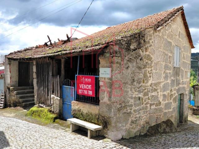 Casa em Pedra em Dornelas, Aguiar da Beira