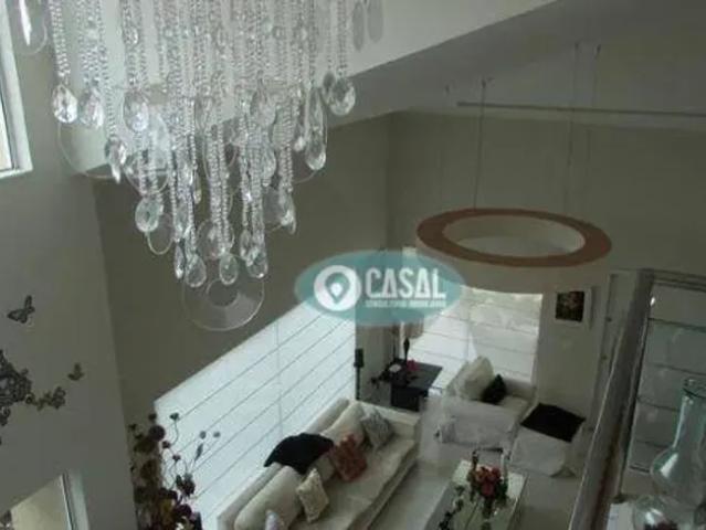 Casa em Piratininga com 04 Quartos, Piscina e Churrasqueira